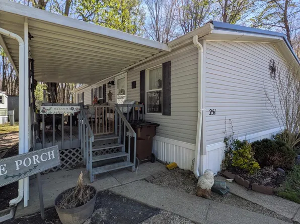 251 Redbird Dr, Loveland, OH 45140