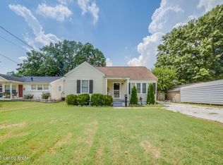 8208 Kerry Rd, Louisville, KY 40258