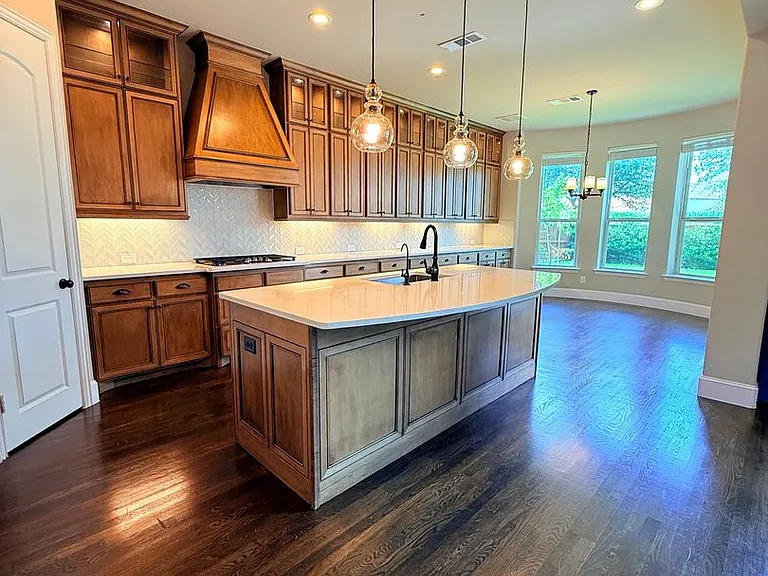 7247 Goose Creek Rd — Photo 4