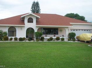 113 Richmond Ave S, Lehigh Acres, FL 33936