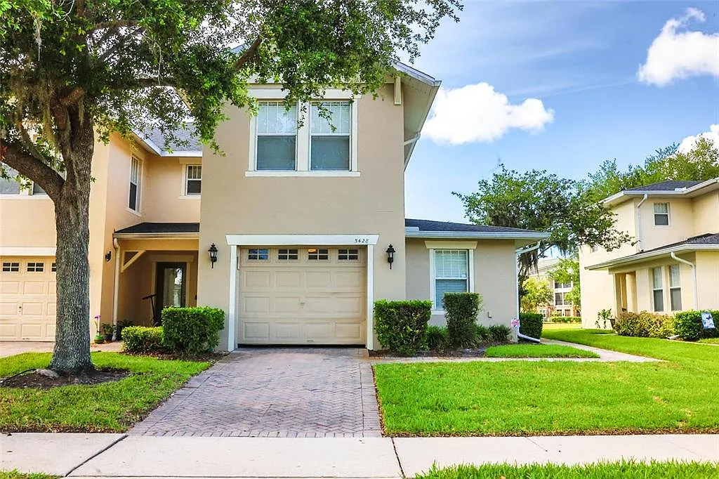 3 bed, 2.5 bath, 1790 sqft, $2,200 — Photo 2