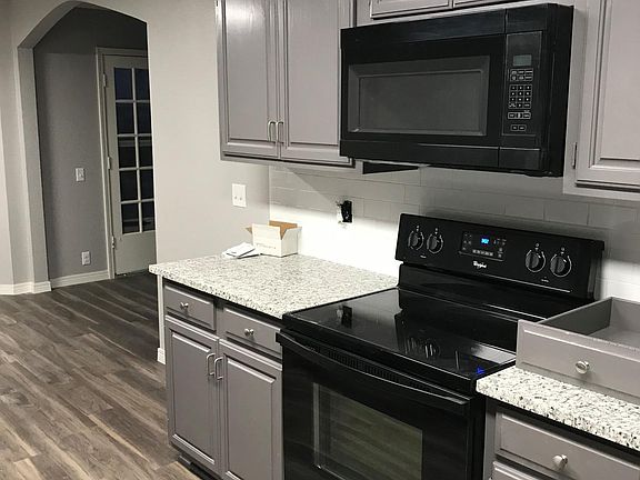 4th image of 12511 E 37th Pl