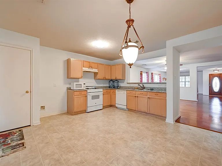 3522 Samuel Adams Ln — Photo 15