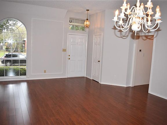 4th image of 4225 Oak Mount Dr