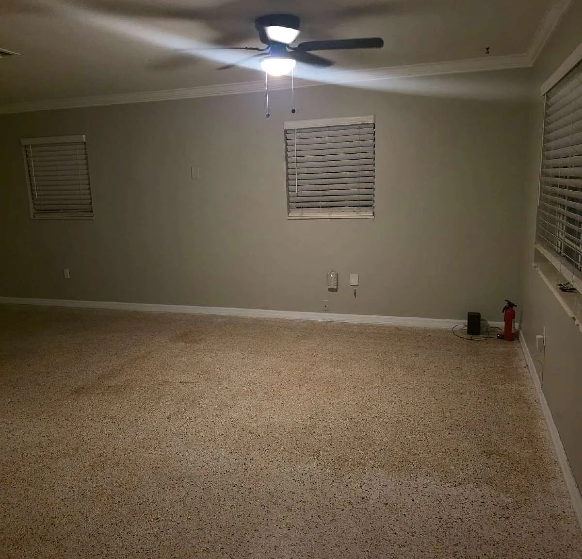 3 bed, 1.0 bath, $2,800 — Photo 2