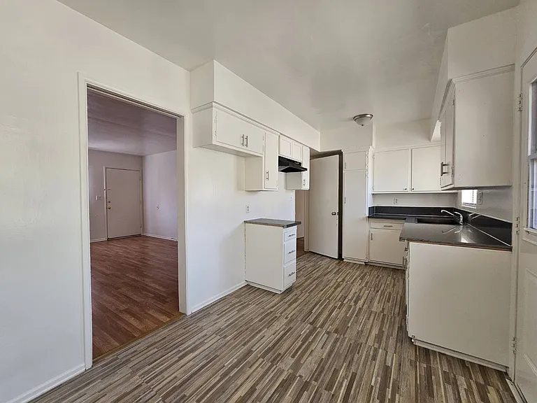 1067 Aileron Ave #C — Photo 7