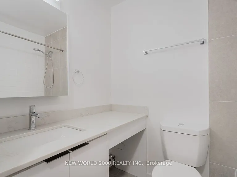 101 Roehampton Ave #1901 — Photo 8