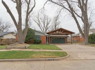 712 E 27th Pl, Edmond, OK 73013