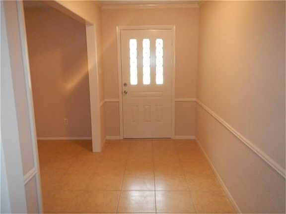 3rd image of 3804 Winter Haven Dr