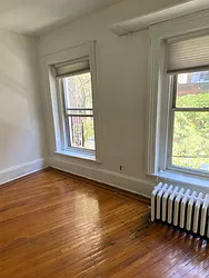 Rented by Green Line Realty