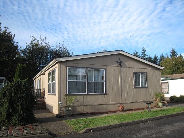 1st image of 18245 S Treetop Dr