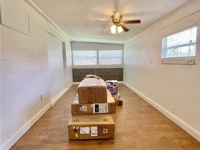 106 Leeland Heights Blvd W — Photo 11