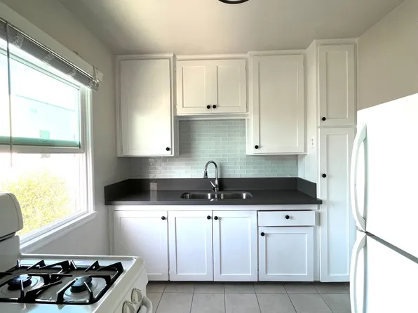 373 Termino Ave #7, Long Beach, CA 90814