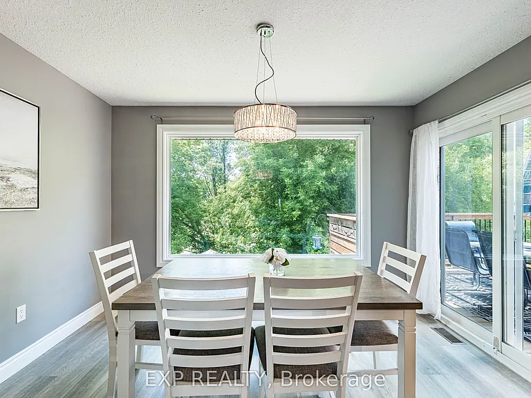 63 Wood Grove Cres — Photo 14