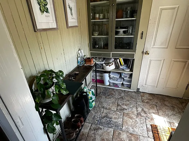 27 Vick Park #A — Photo 18
