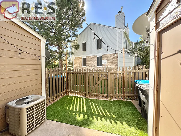 10104 W Dartmouth Ave — Photo 12