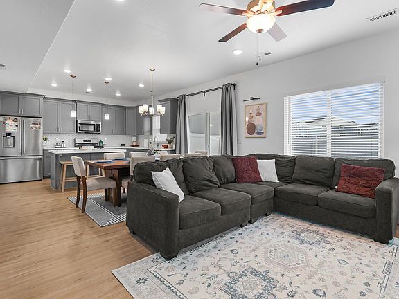 4th image of 12911 S Parade Trail Ct #499
