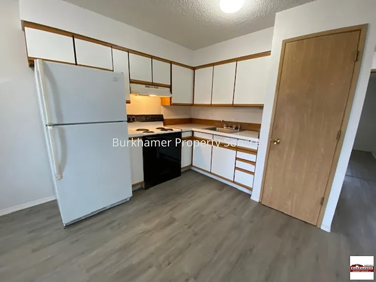 408 N 14th St #1 — Photo 6