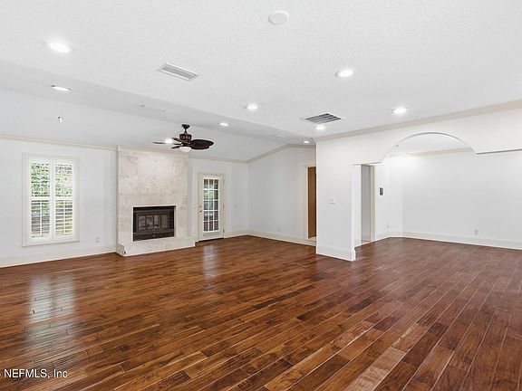 5th image of 11791 J ANTHONY Drive