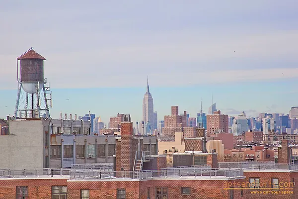 Rented by aptsandlofts.com | media 3