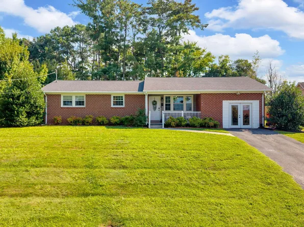 106 Brown Ave, Johnson City, TN 37601