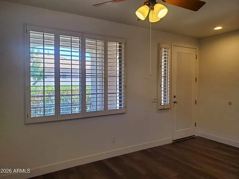2430 E Darrel Rd — Photo 10