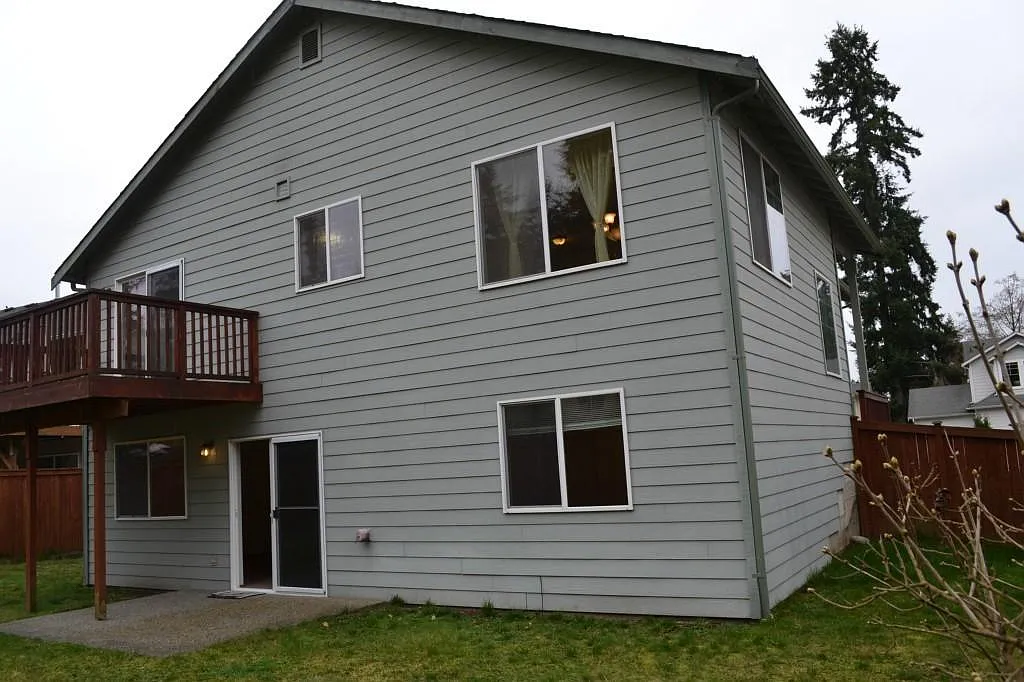 20th Pl W, Lynnwood — Photo 1