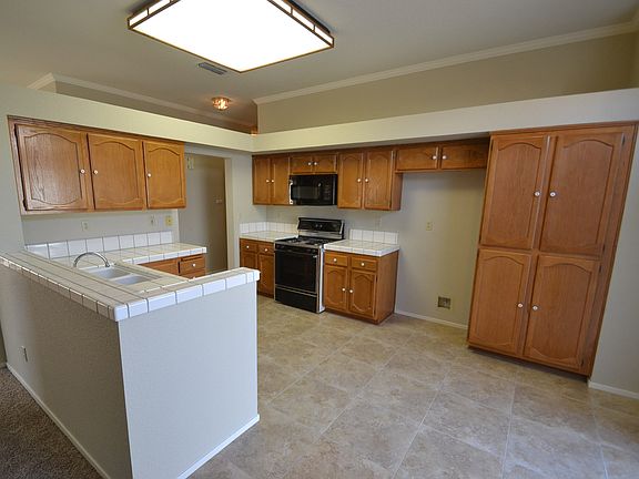 5th image of 8360 Vintage Park Dr