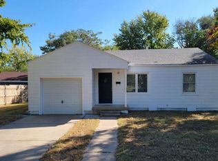 404 N Fern Ave, Wichita, KS 67203
