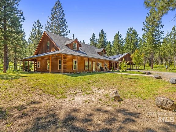 2nd image of 1076 Swenson Ln
