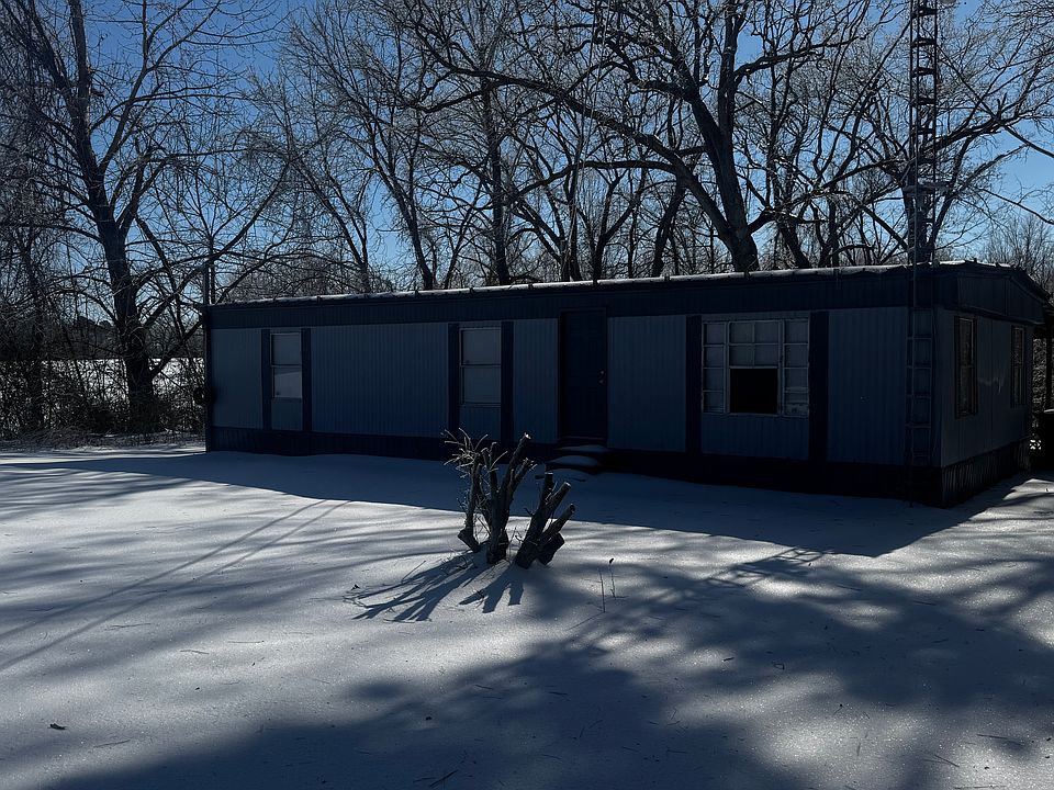 1st image of 215 Francis Ave