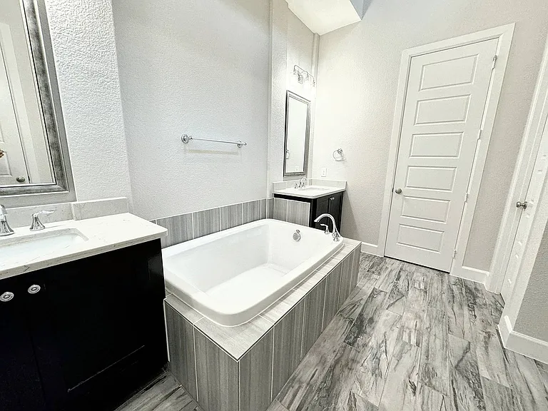 1367 Branchwood Pl — Photo 18