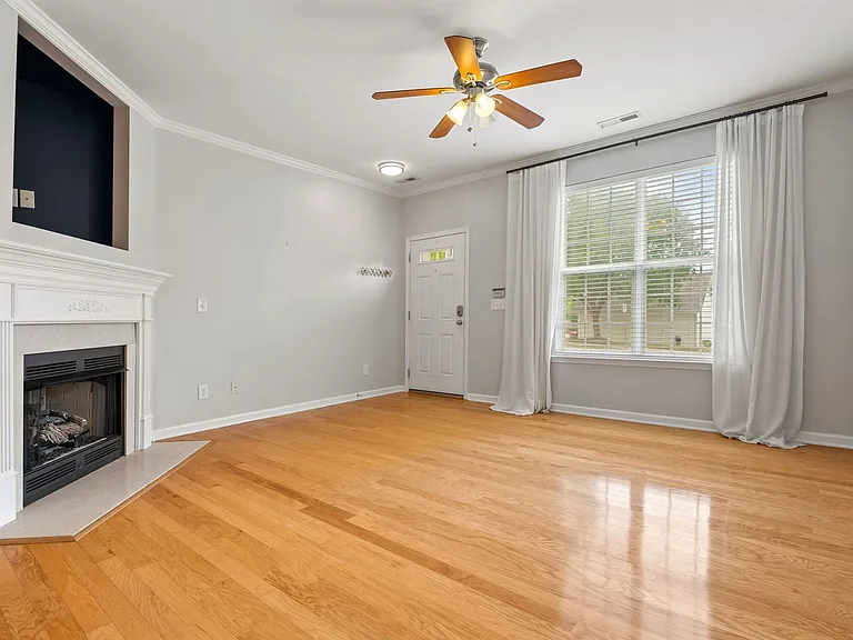 3811 Ramblewood Ave — Photo 9