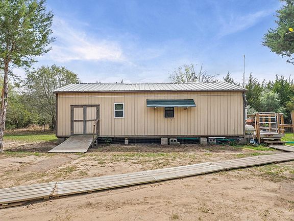 4th image of 1221 Abel Rd