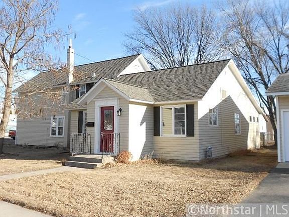 2nd image of 207 Stearns Ave