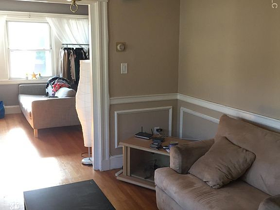 2nd image of 97 Oakland St #2