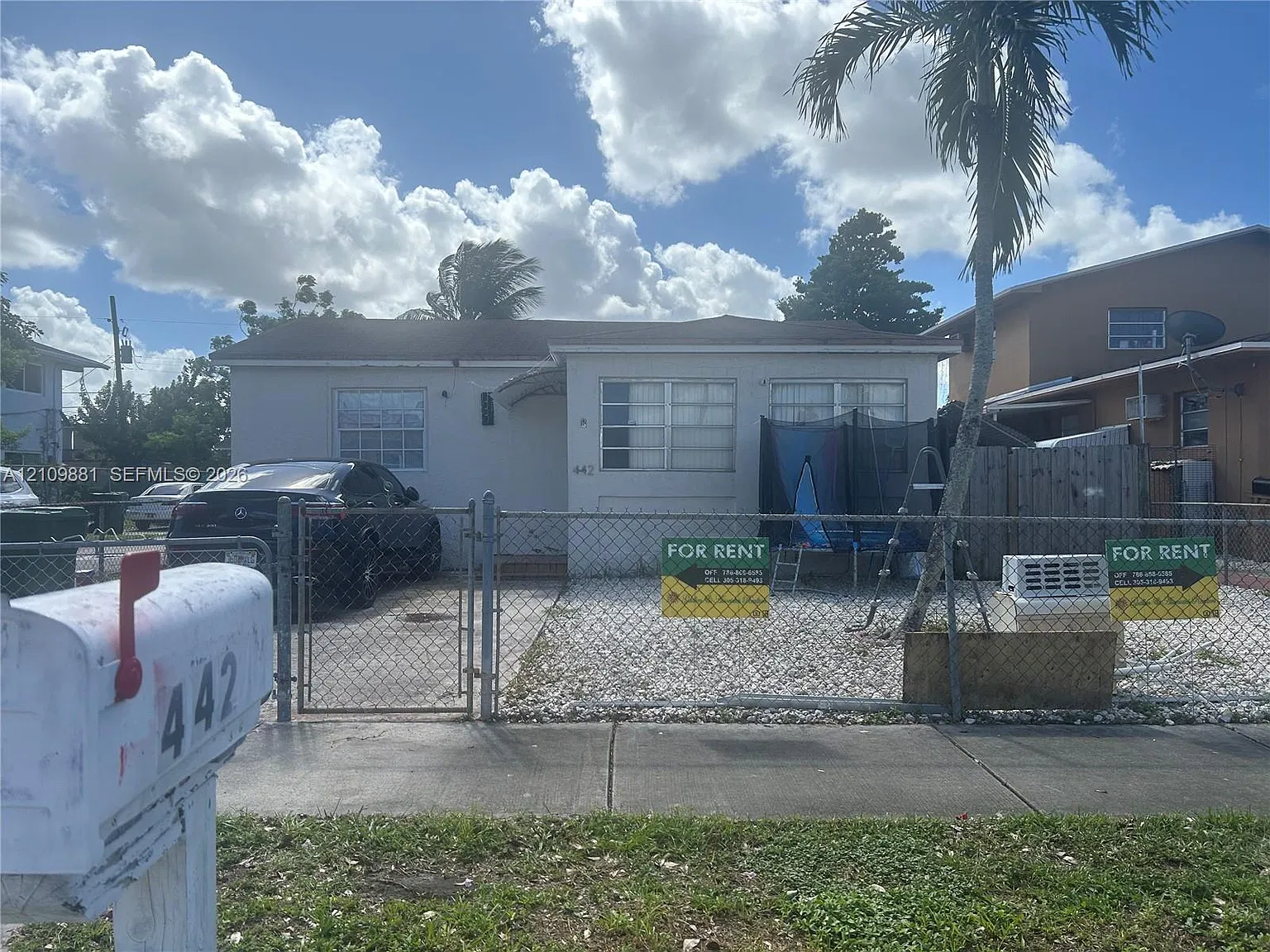 6th Addn To Hialeah — Photo 2