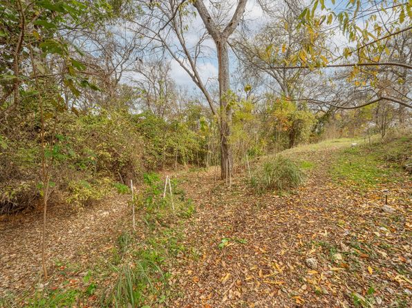 554 Blue Jay Ct, Granbury, TX 76049