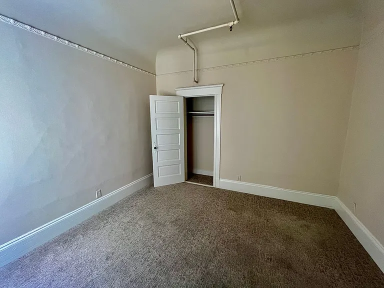 PM0484 — Photo 12
