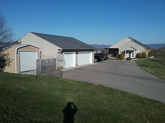 2nd image of 1280 Greenfield St