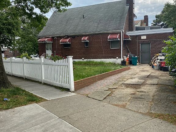 4th image of 17627 134th Ave