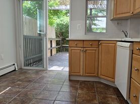 224 Jefferson Ave, Mineola, NY