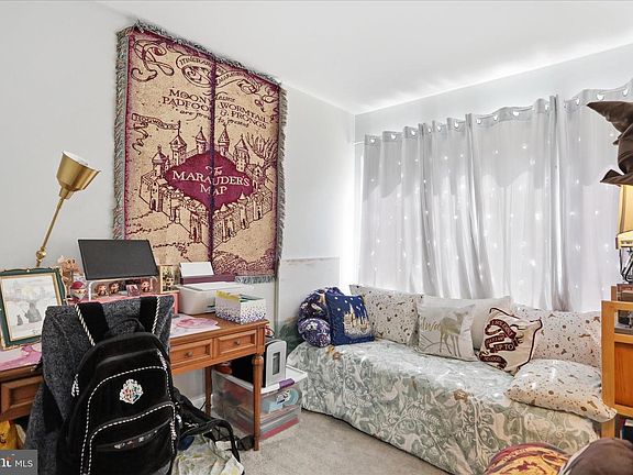 2nd image of 428 Girard St APT 179