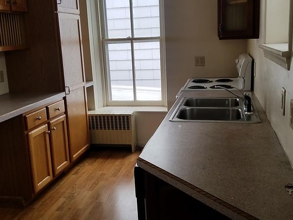 2nd image of 231A Main St
