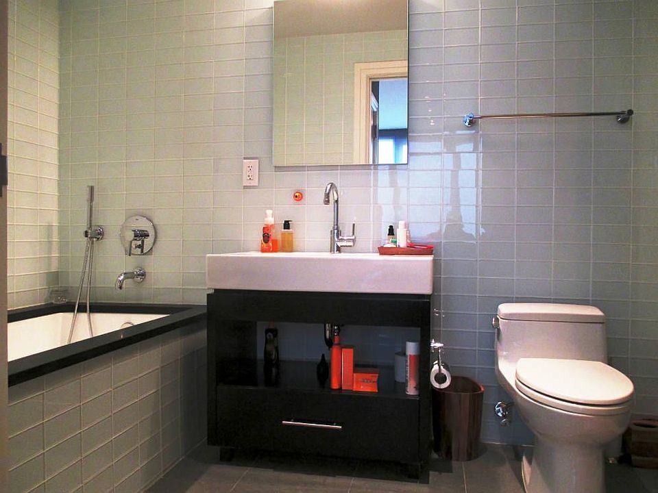 1st image of 550 W 54th St APT 31E