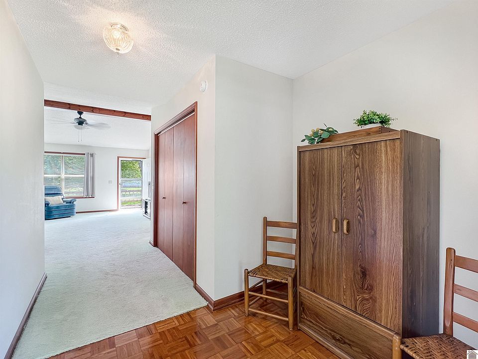 216 Bel Aire Dr, Mayfield, KY 42066 Zillow