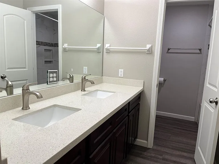 304 S Shadowbend Ave — Photo 31
