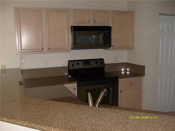 5th image of 22097 Majestic Woods Way #103