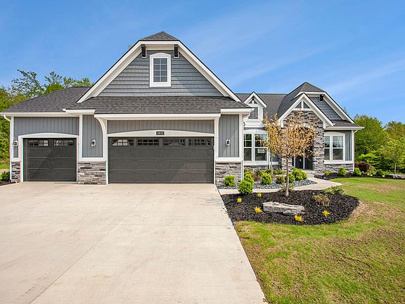 2nd image of 3933 Autumn Acres Dr