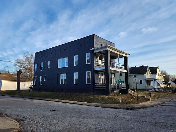 2nd image of 800 Line St